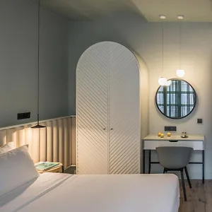 Domus Ariadne Candia